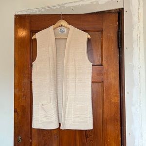 Vintage 70s cream knit vest